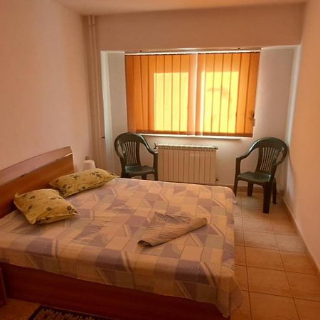 Apartament 3 Camere Etaj 6 Strada Rozelor Мангалия Экстерьер фото